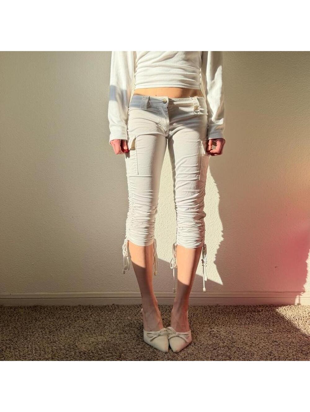 Vintage authentic rare y2k low rise white cropped cargo ruched capris